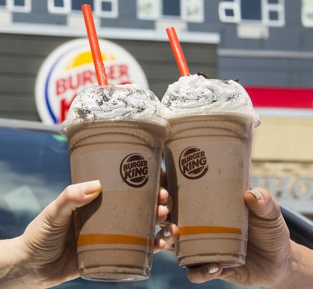 New Oreo Chocolate Shake Arrives at Burger King | Brand Eating
