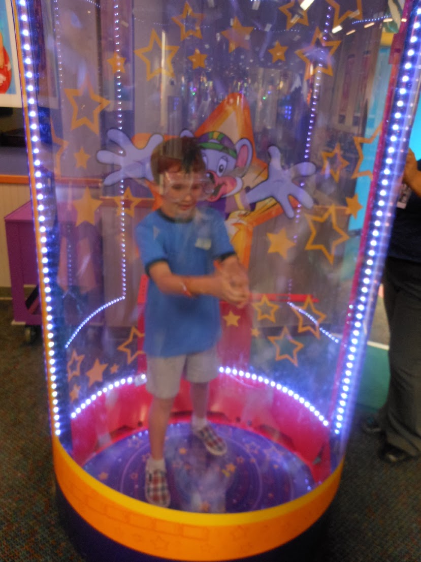 The Adventures of Ben and Nathan! Chuck E Cheese's Ticket Blaster