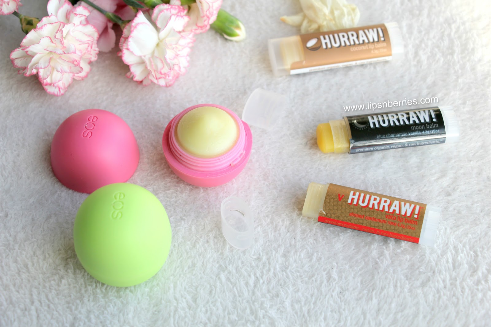 The battle of Lip Balms EOS vs Hurraw! LIPS n BERRIES