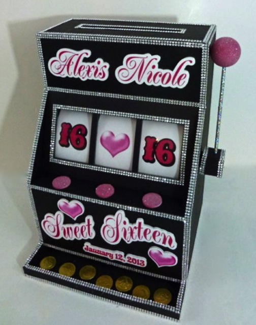 Slot machine gift card holder Slot machine gift card holder