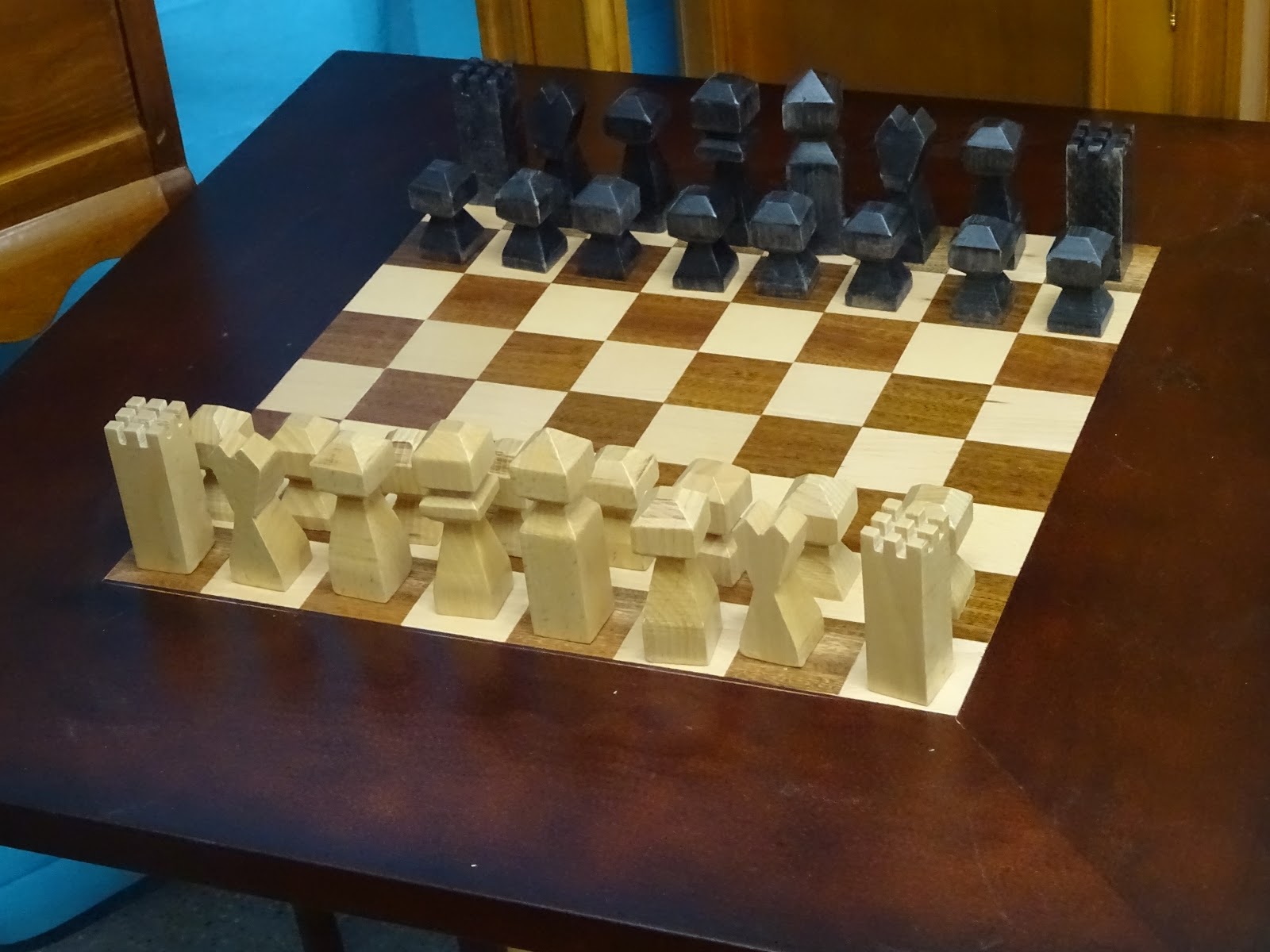 FP Madera Murcia: Piezas de Ajedrez, Yeger.