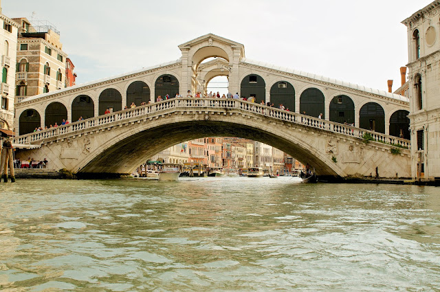 wisata, Rialto bridge,jembatan rialto,Venice,italy,gondola