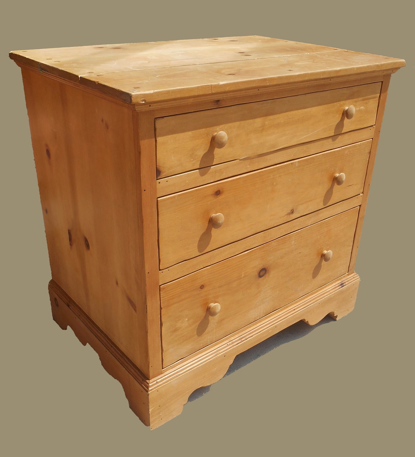 Uhuru Furniture & Collectibles Pine Dresser REDUCED 75 SOLD