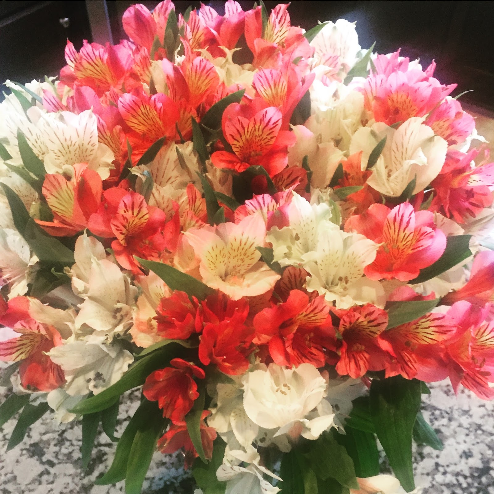 Give the Gift of Fresh Flowers with BloomsyBox Nanny to Mommy