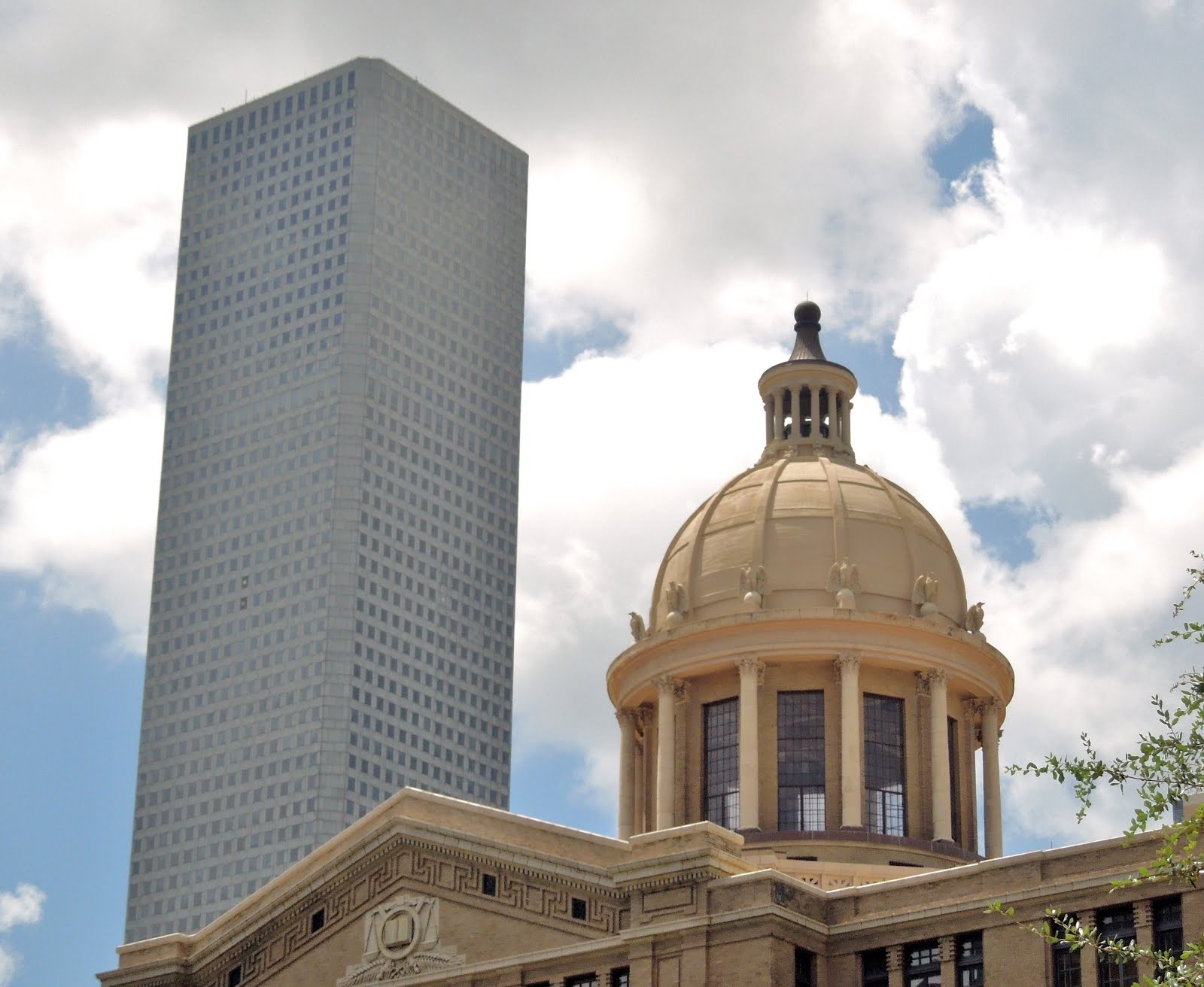 1910 Harris County Courthouse with Chase Tower