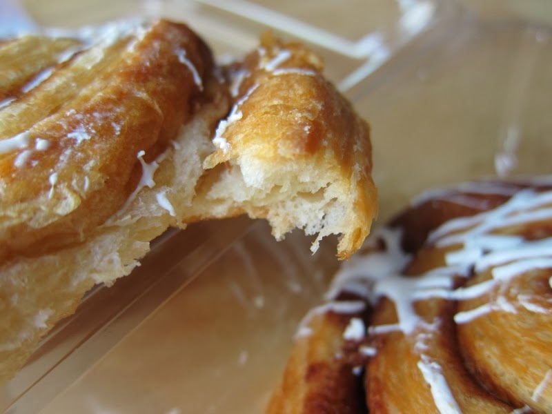 Review Trader Joe's Cinnamon Rolls Brand Eating