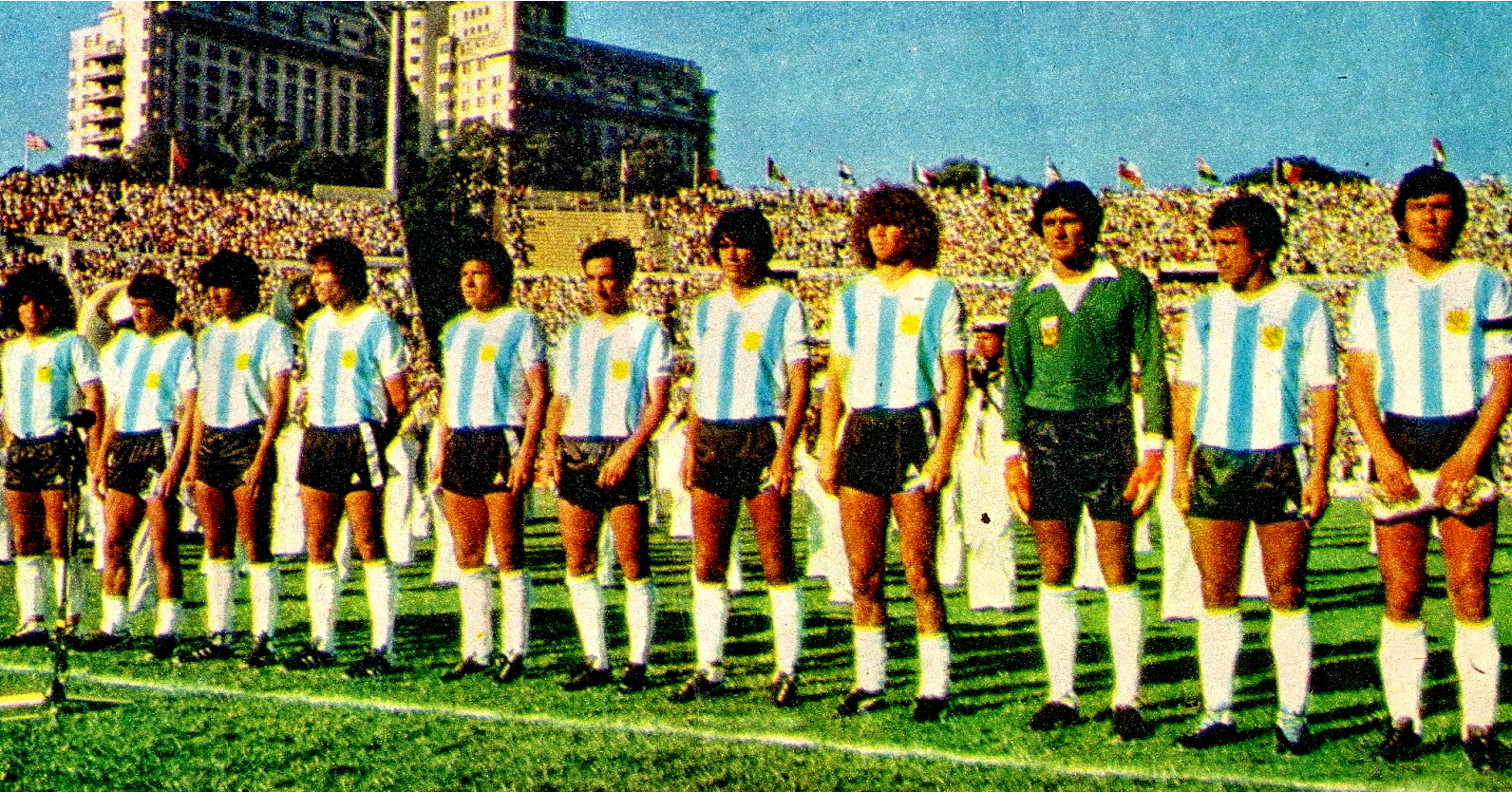 EQUIPOS DE FÚTBOL: SELECCIÓN DE ARGENTINA en la Copa de Oro de la FIFA 1981