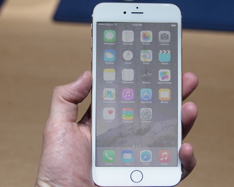 Đánh giá màn hình iPhone 6 bị sọc đúng mức Man-hinh-iphone-6-white-bi-soc-mo-201116