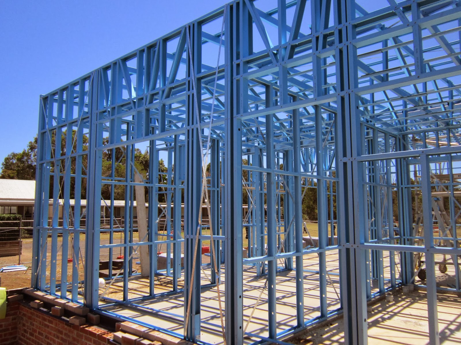 Newcastle Steel Frames & Trusses February 2014