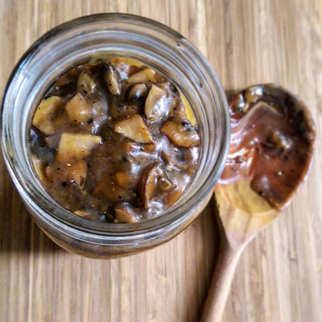 Tasty Mushroom Gravy (Vegan & GlutenFree)
