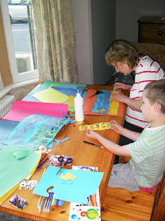 mother and son art class