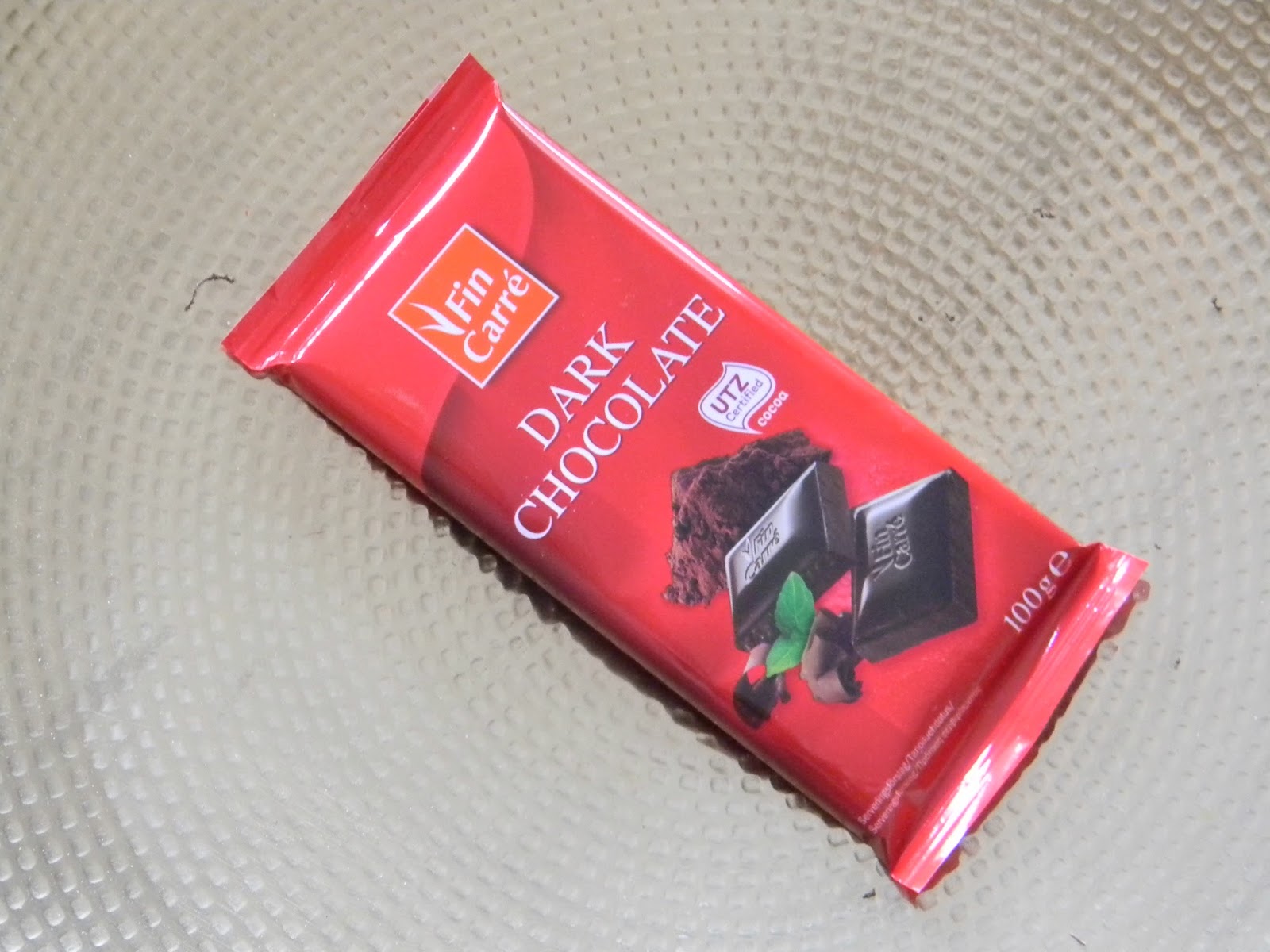 suklaata ja supermakuja chocolate and superflavors 63. Fin Carrè