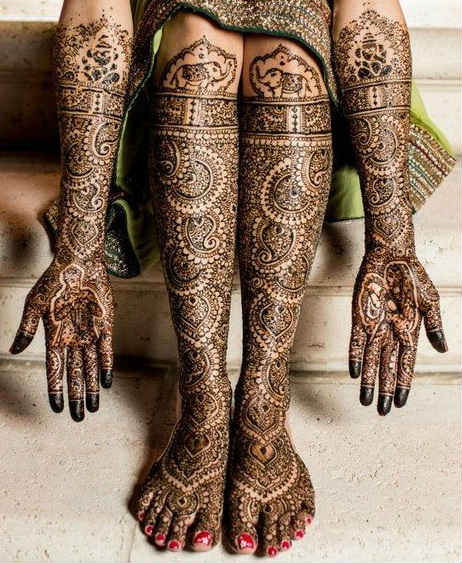 Mehandi Design Ideas For Wedding Season