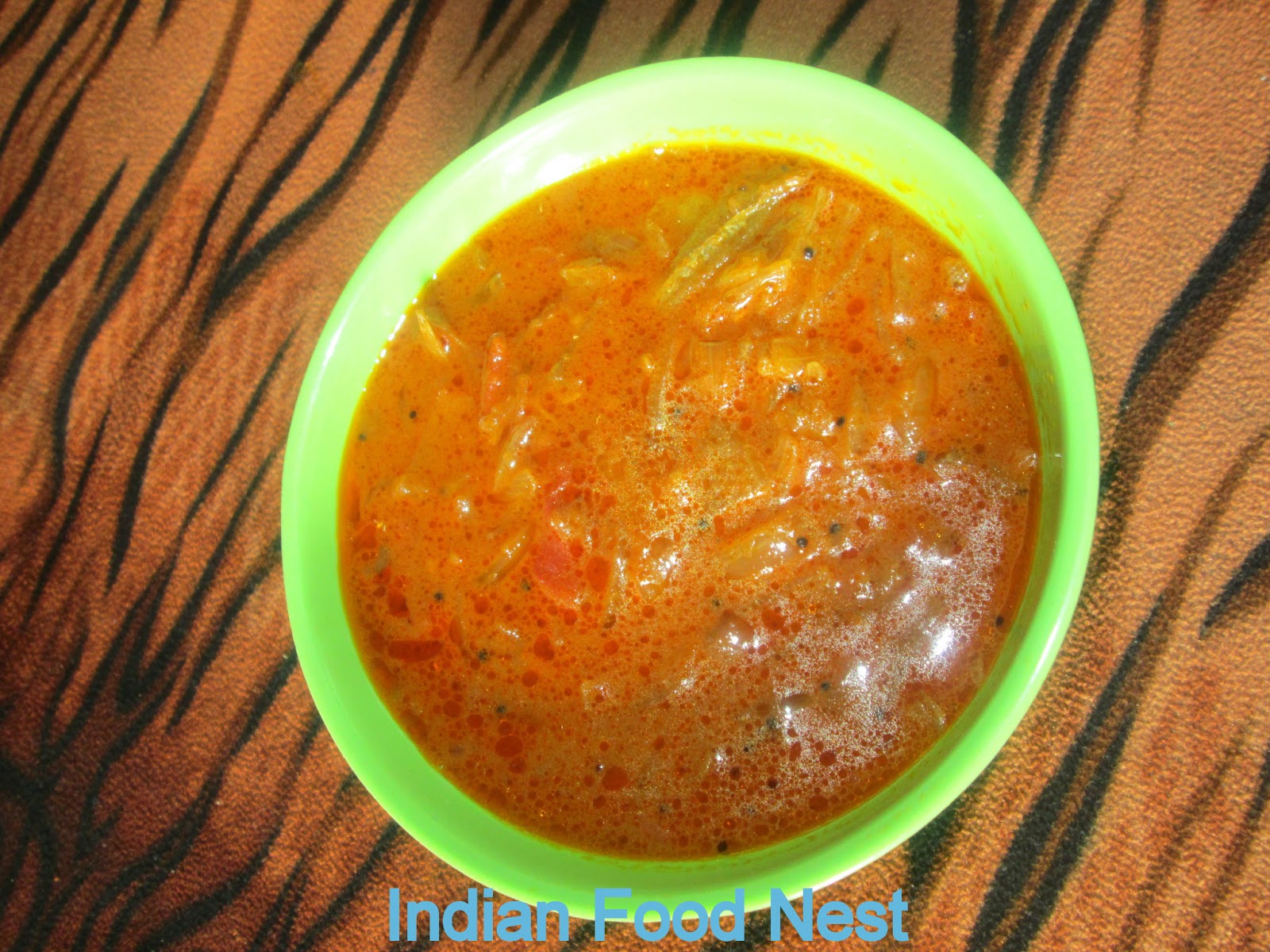 Indian Food Nest Dried Fish Anchovy Gravy / Nethili Kuchi karuvadu