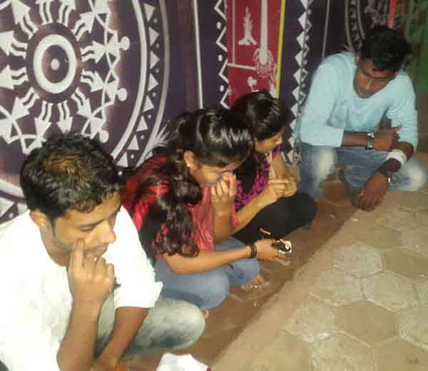 sex-reket-in-indore-mp-india-इंदौर में पकड़ाया हाई प्रोफाइल सेक्स रेकेट