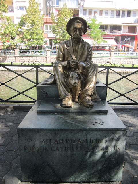 eskiÅehir heykeller allah rÄ±zasÄ± iÃ§in suya.. ile ilgili gÃ¶rsel sonucu