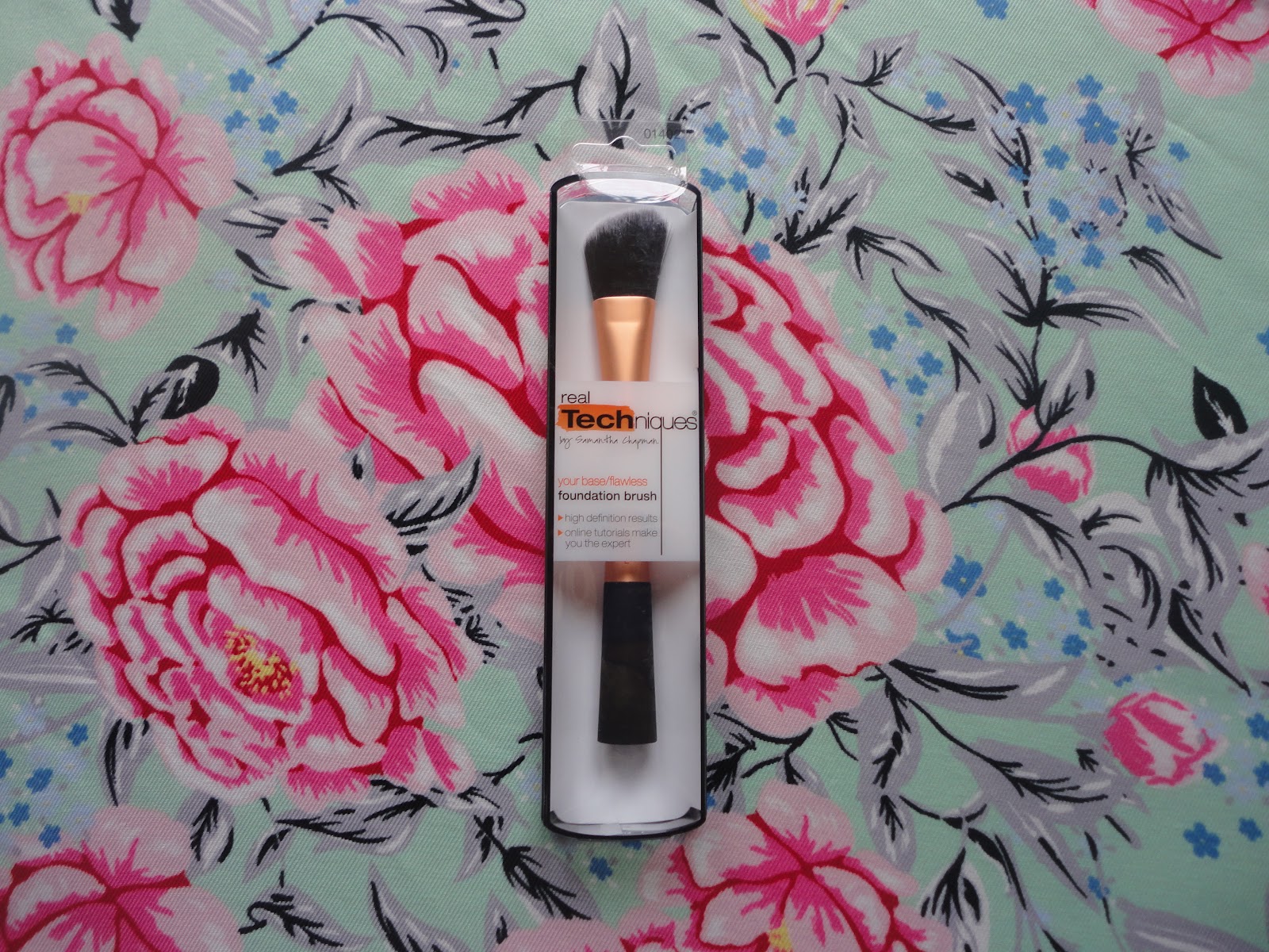 Real Techniques Foundation Brush Review Lost In Lipstick A Beauty