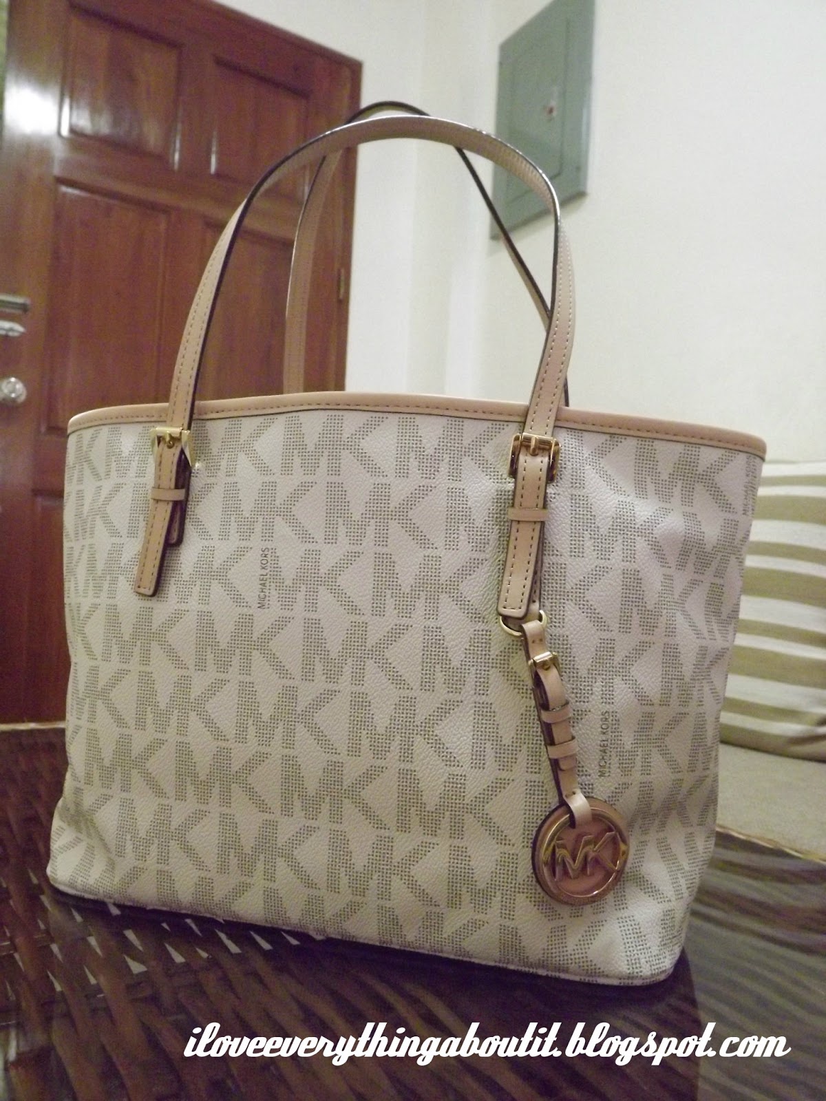 how to check michael kors bag authenticity