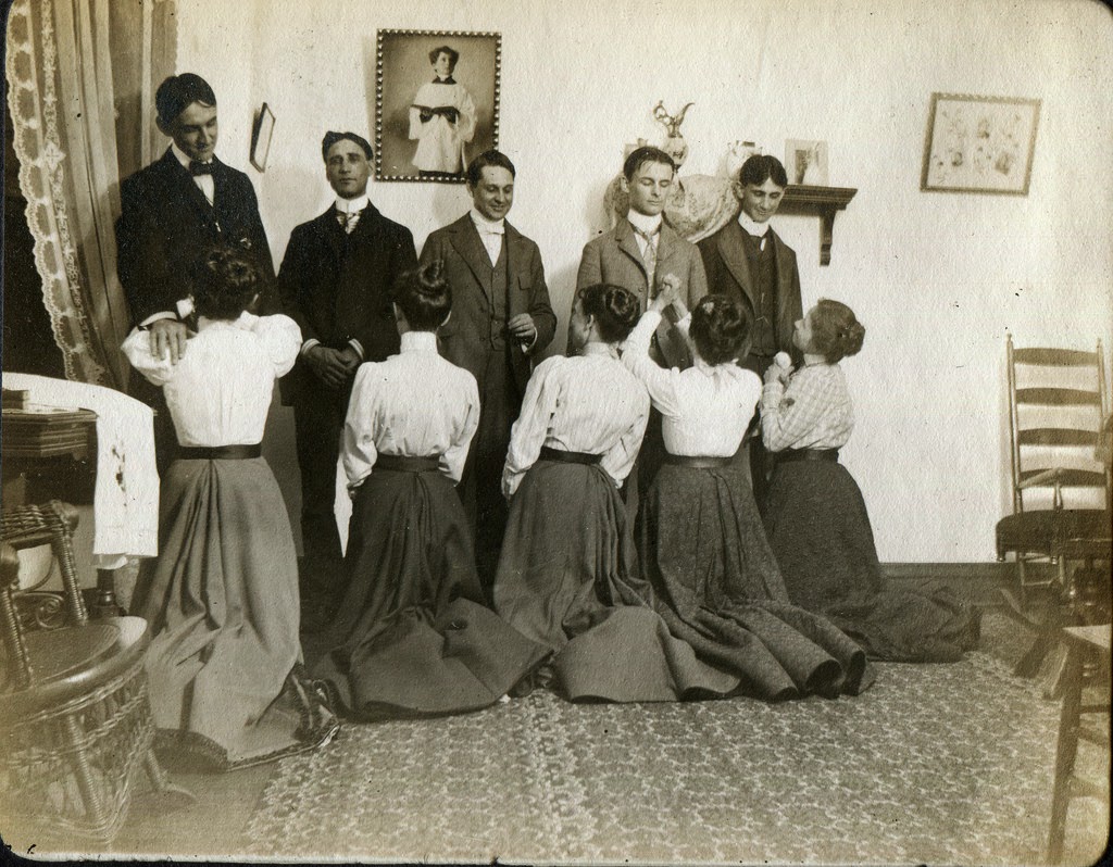 Begging Ladies Ca 1900s ~ Vintage Everyday