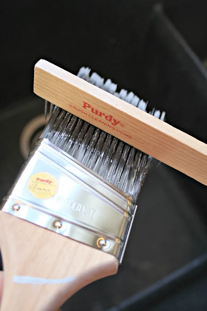 comb for cleaning out paint brushes
