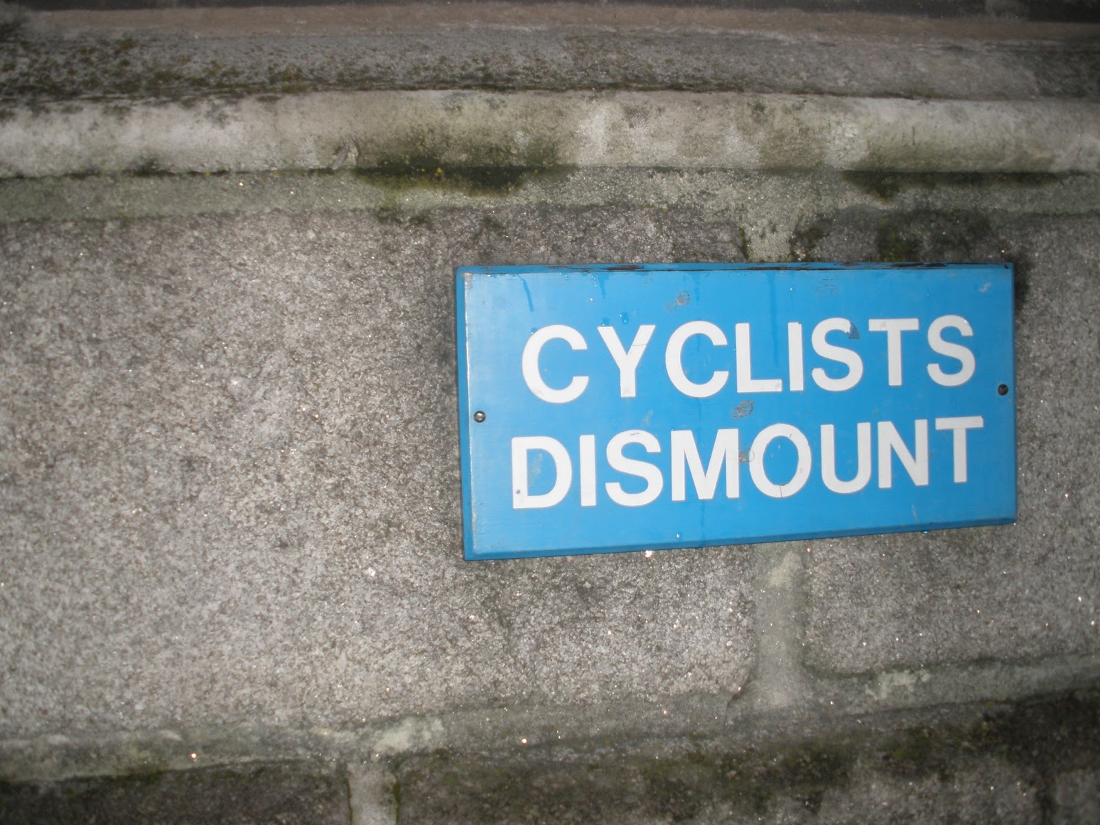 Irish Signs An ongoing personal collection of funny signs from around