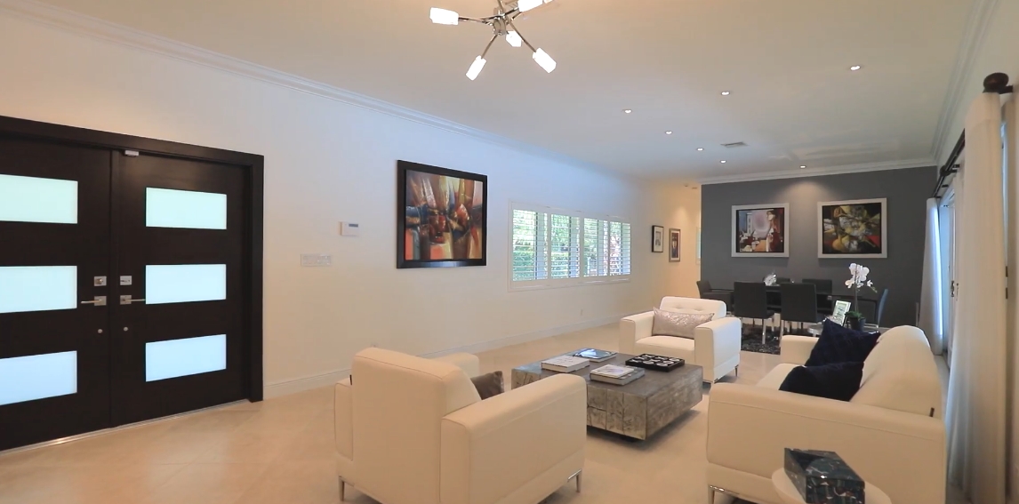 36 Interior Design Photos vs. 6390 SW 112th St, Pinecrest, FL