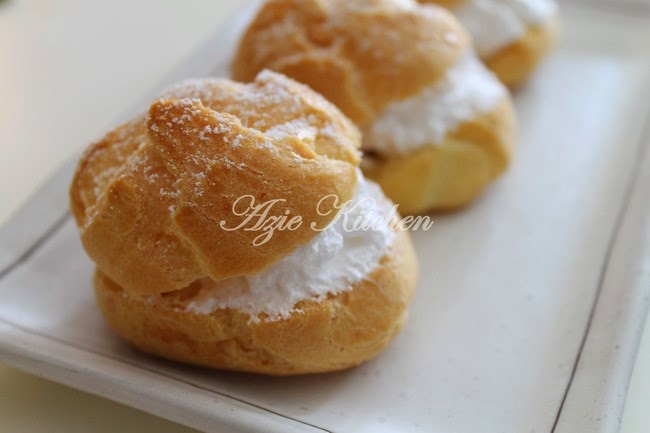 Cream Puff with Fresh Cream Choux Pastry