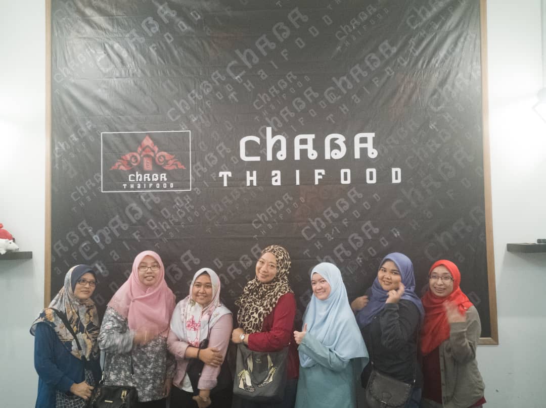 Uyulrosli Dot Com Uyul Dan Rakan Jdt Blogger Sis Lin Kak Mia Sunnah Ain Dilah Farah Huda Sudah Menikmati Hidangan Istimewa Di Chaba Thai Food Baru