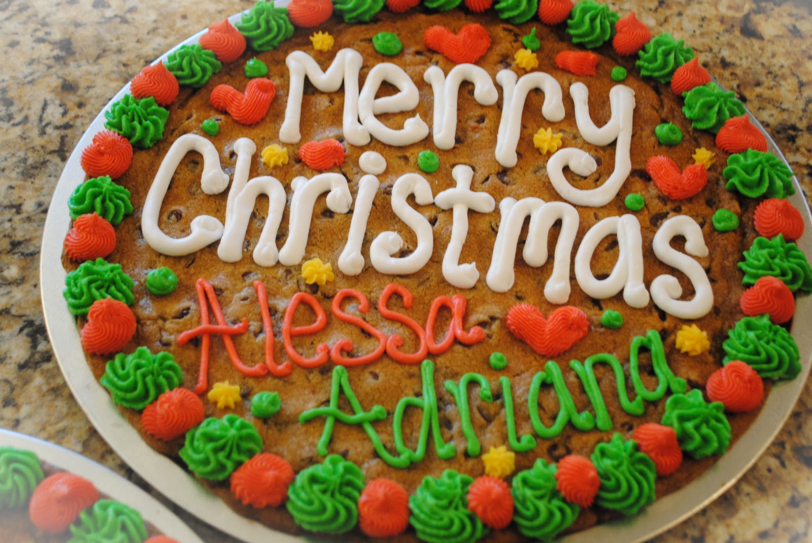 The easiest christmas cookie cake ever Candace's Cookie Creations: Christmas Cookie Cakes