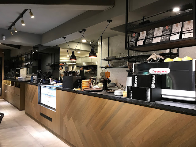 【台南中西區】RÊVE Café 黑浮咖啡（萬昌店），台南早午餐、午晚餐好去處，適合朋友聚餐家人聚會