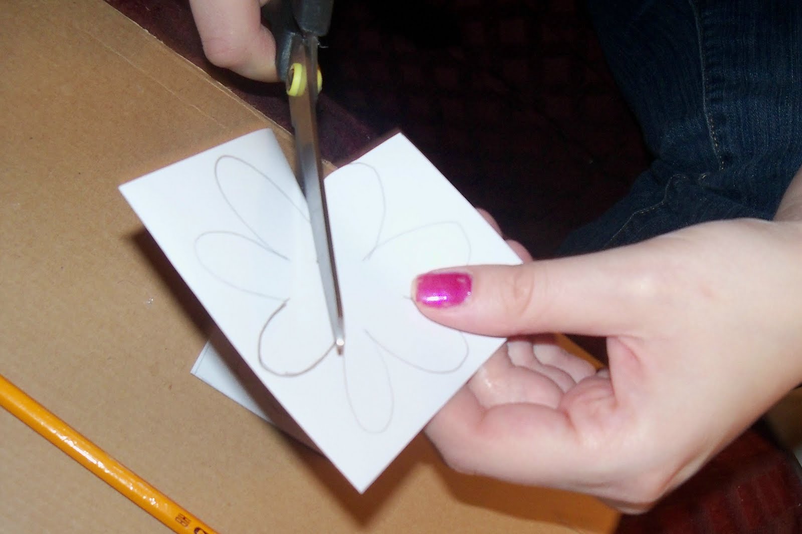 tootyfruitymonkeyluv First Tutorial! How to Create Paper Flower Hair