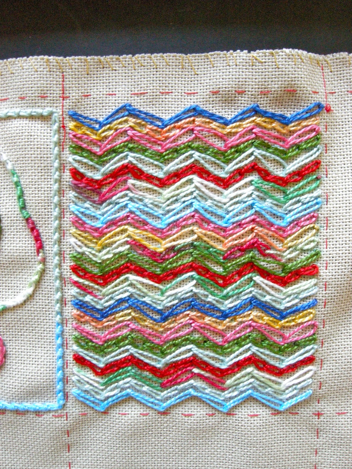 Queenie's Needlework TAST 74 Zigzag Chain Stitch