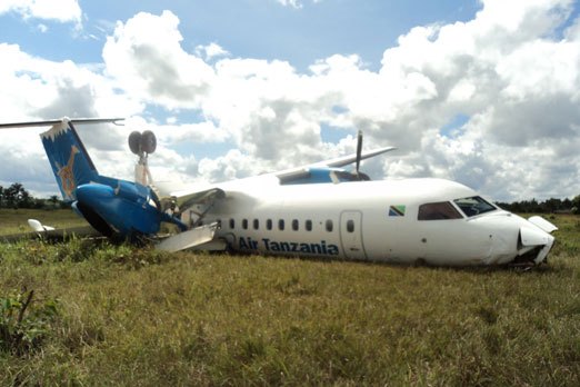 Kathryn's Report: de Havilland Canada DHC-8-311Q, Air Tanzania, 5H-MWG ...