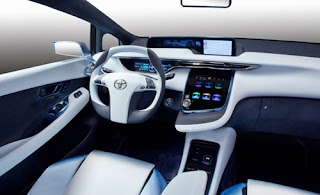 Toyota FCV R Fuel Cell Concept Vehicle Performances