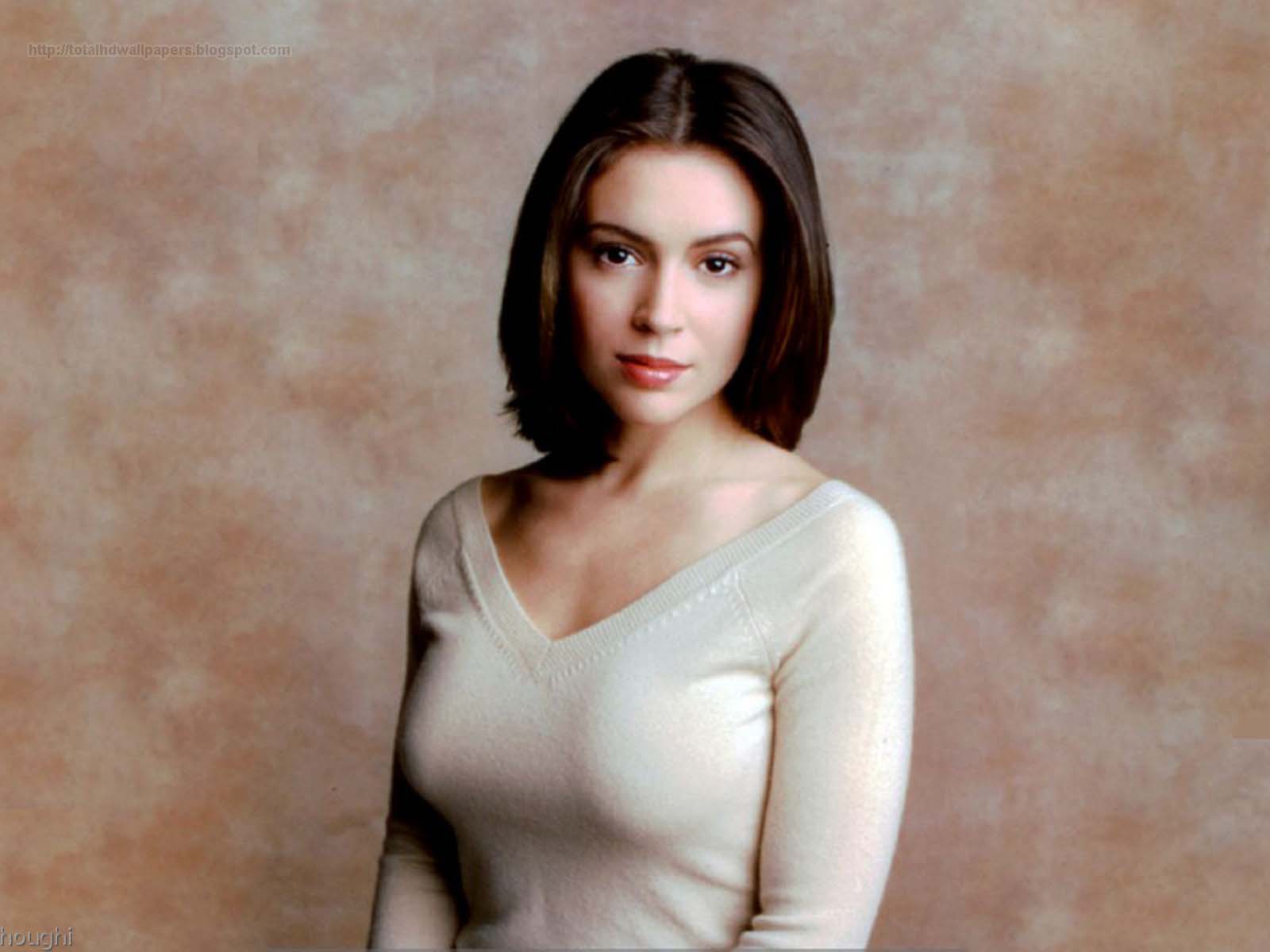 HD Wallpapers: Alyssa Milano wallpapers hd