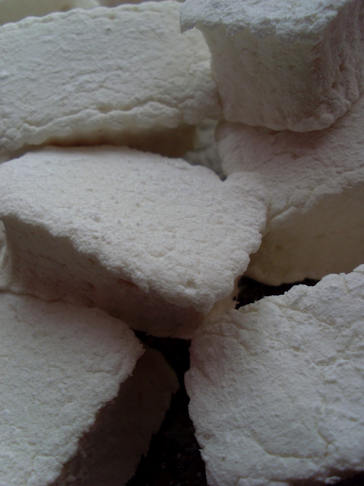 Cakeyboi Homemade Golden Syrup Marshmallows