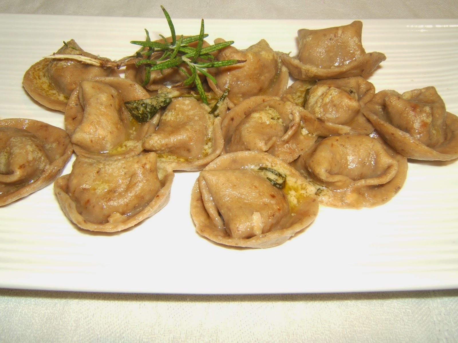 Vegan Cappelli da prete ai funghi e Wheaty spacebar alla canapa