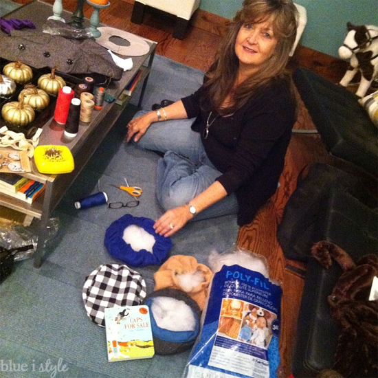 {seasonal style} "Caps For Sale" Halloween Costume + 17 More DIY