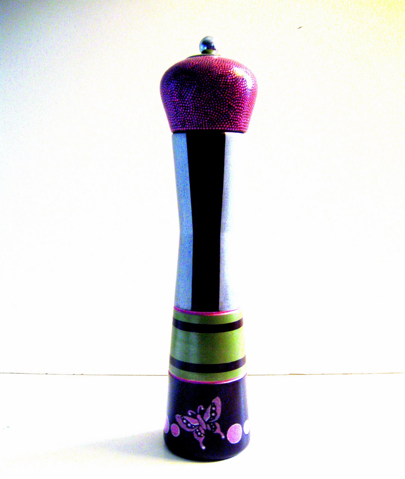 PEARLE Butterfly Tall Pepper Mill...Mr.Dudley