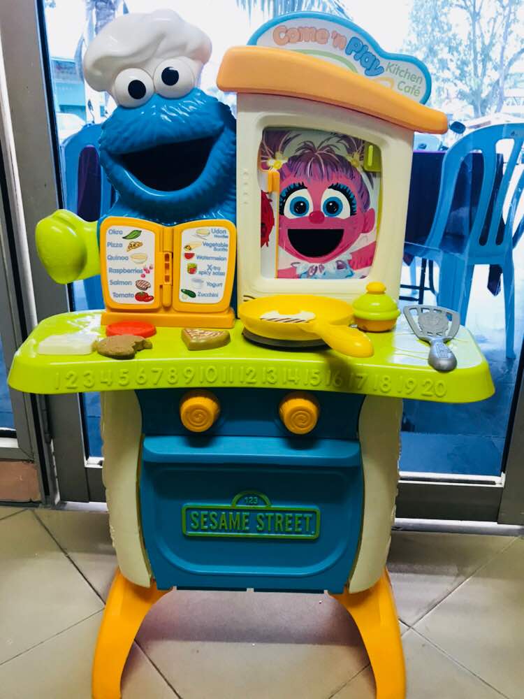 Mybundletoys2 Playskool Sesame Street Come N Play Cookie Monster