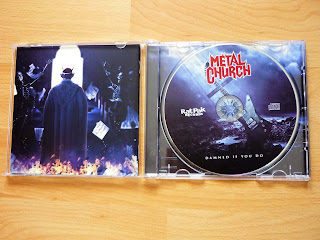 CD-ul Damned If You Do, spate booklet plus disc.