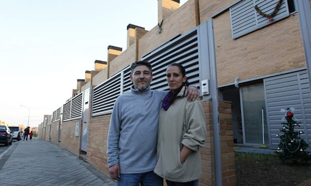 couple displaced from their housing