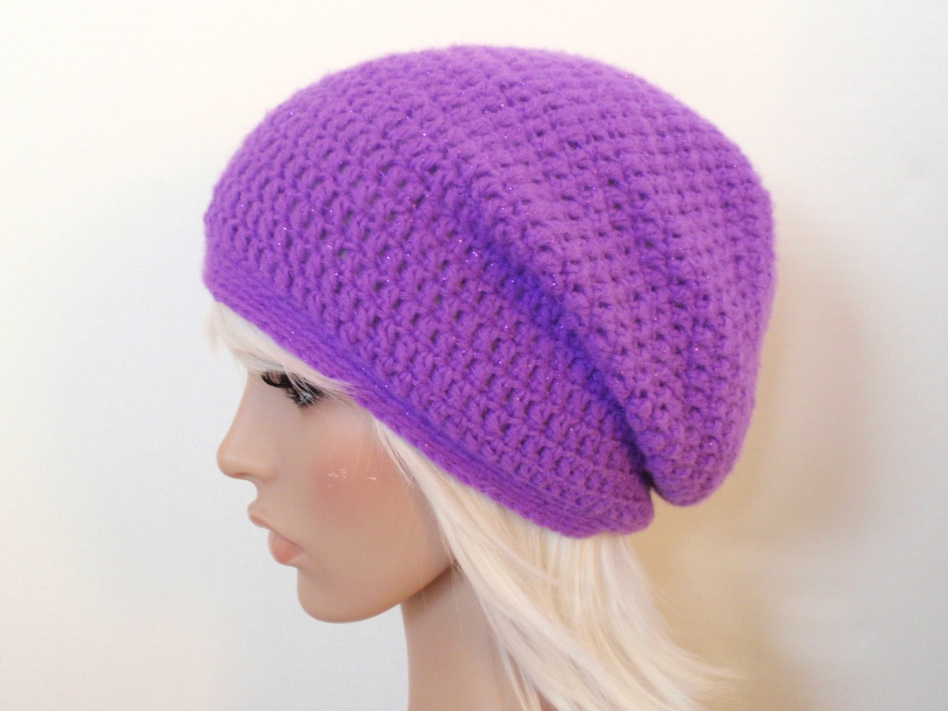 Slouchy beanie pattern in Women&apos;s Hats - Compare Prices, Read