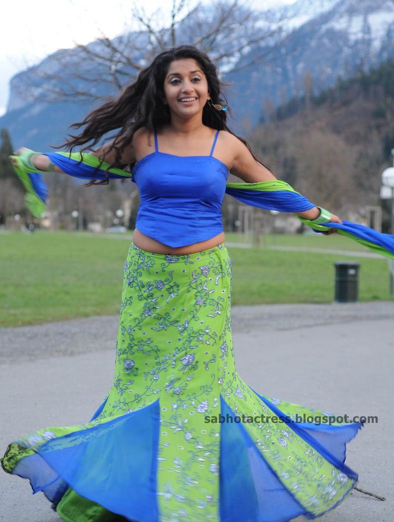 Sab Hot Actress Meera Jasmine Hot And Beautiful Photo Gallery In Saree
