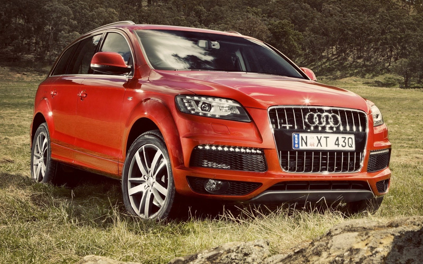 Red Audi Q5 Wallpaper