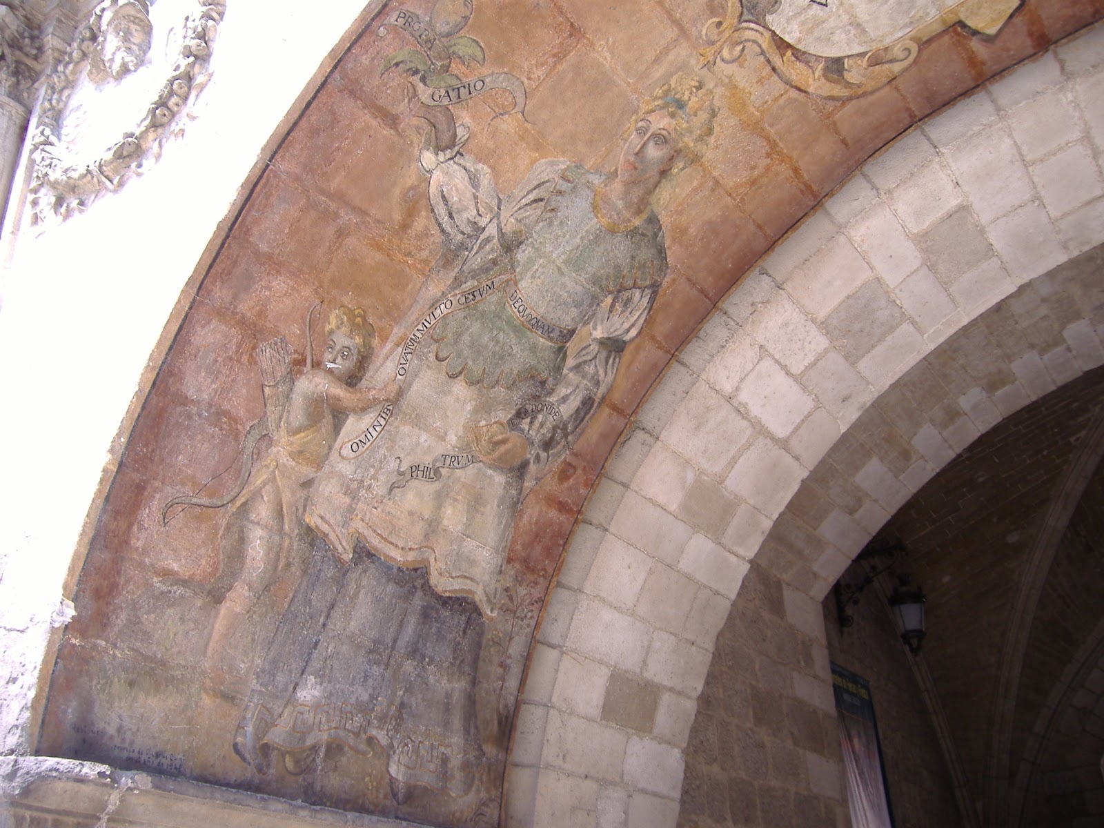 Buscando Montsalvatge BURGOS. Puerta de Santa