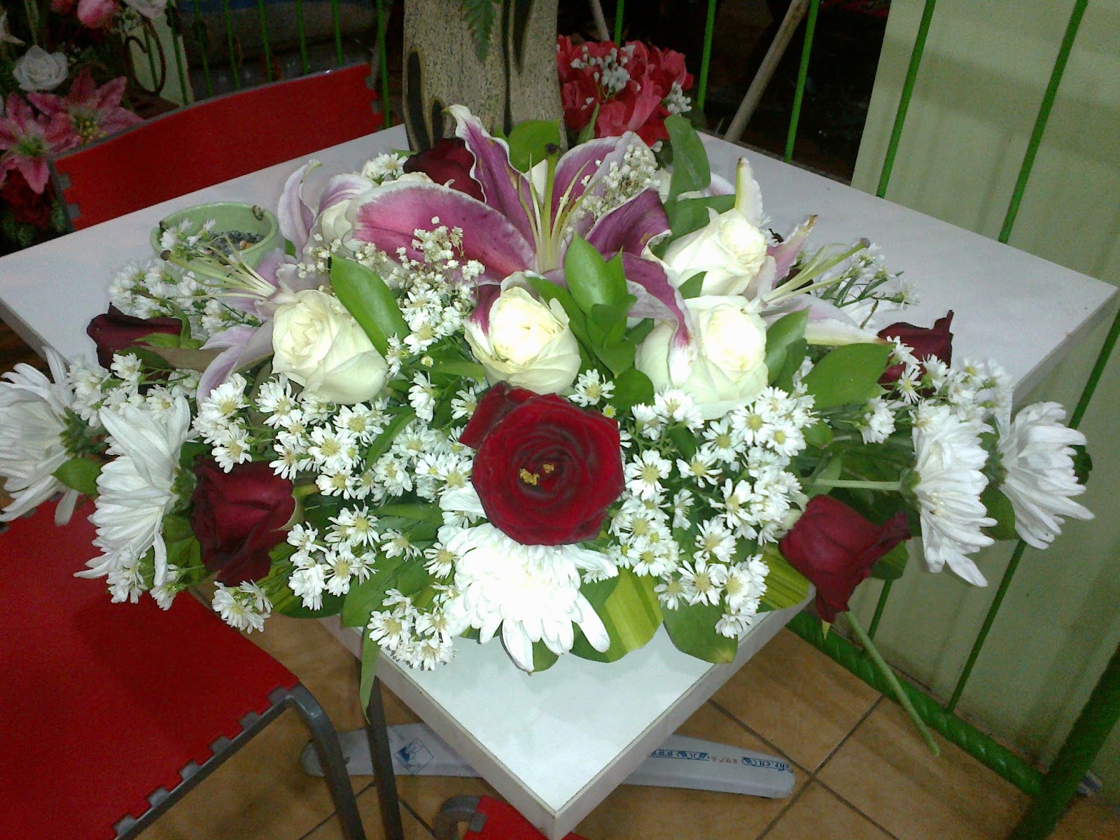 Jual Bunga Meja Akad