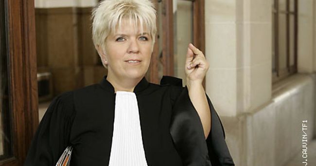 Joséphine Ange Gardien Robe Noire Pour Un Ange