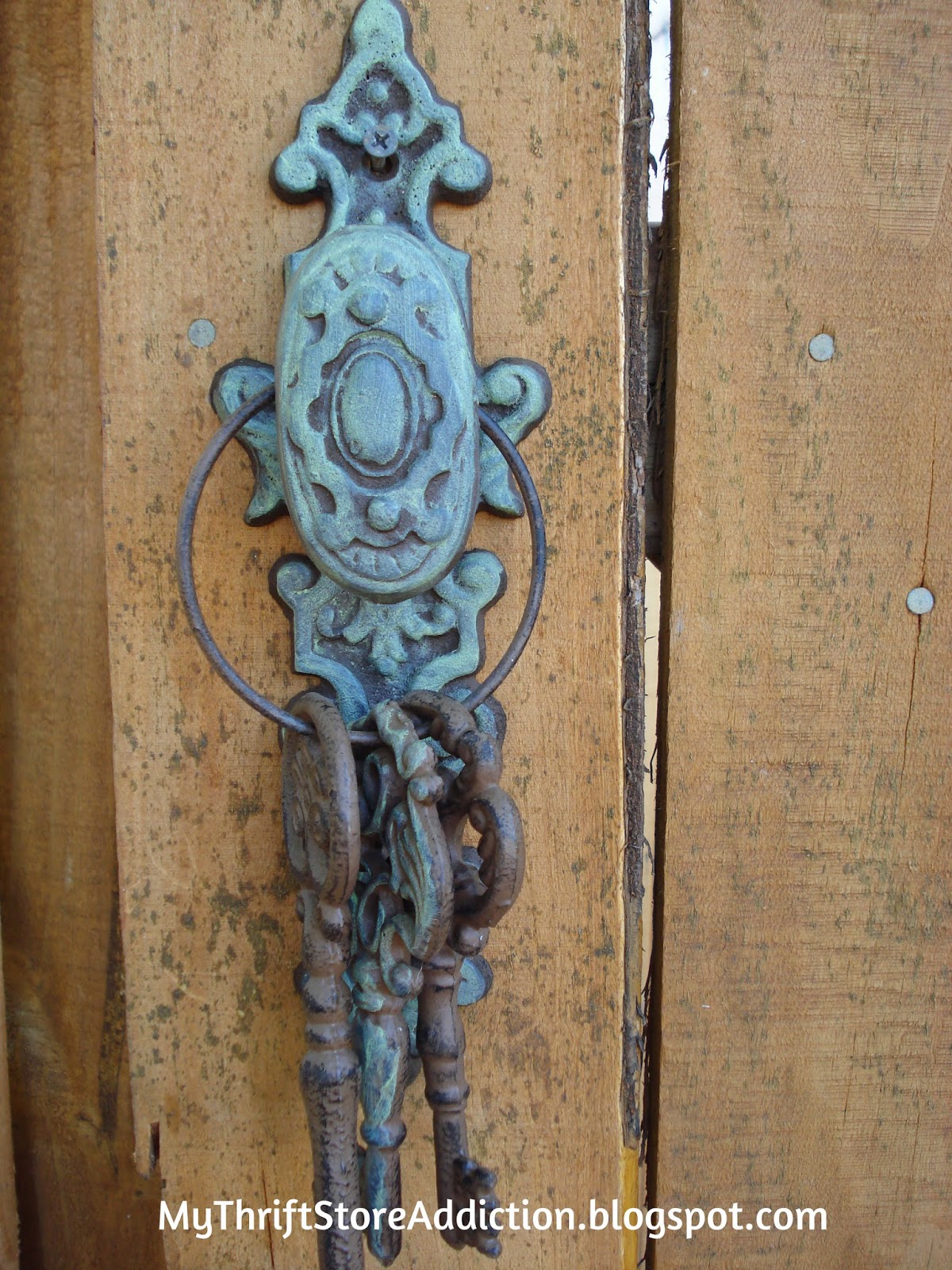 Welcome to Secret Garden: My Creative Space! mythriftstoreaddiction.blogspot.com Secret Garden inspired gate hardware given an antique green patina