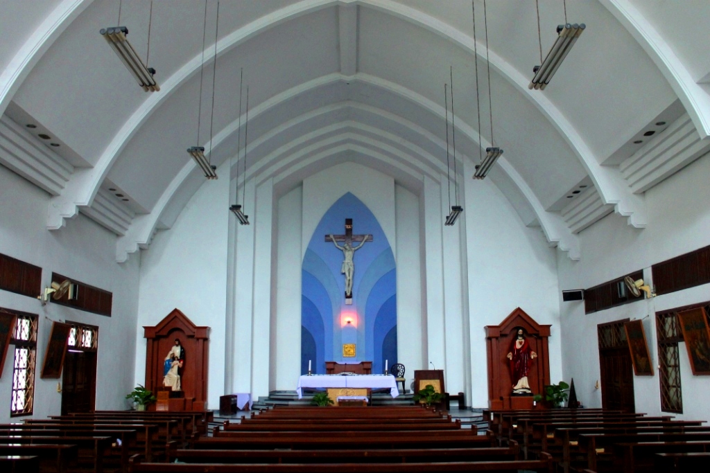 Fotografi Gereja Katolik di Indonesia: Gereja Katolik St. Maria Tak